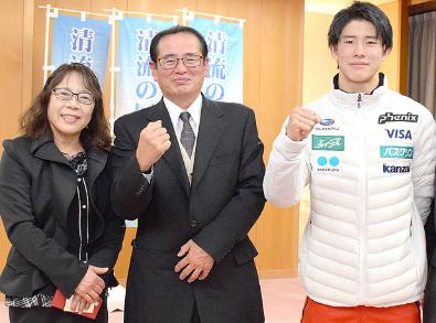 堀島行真　両親