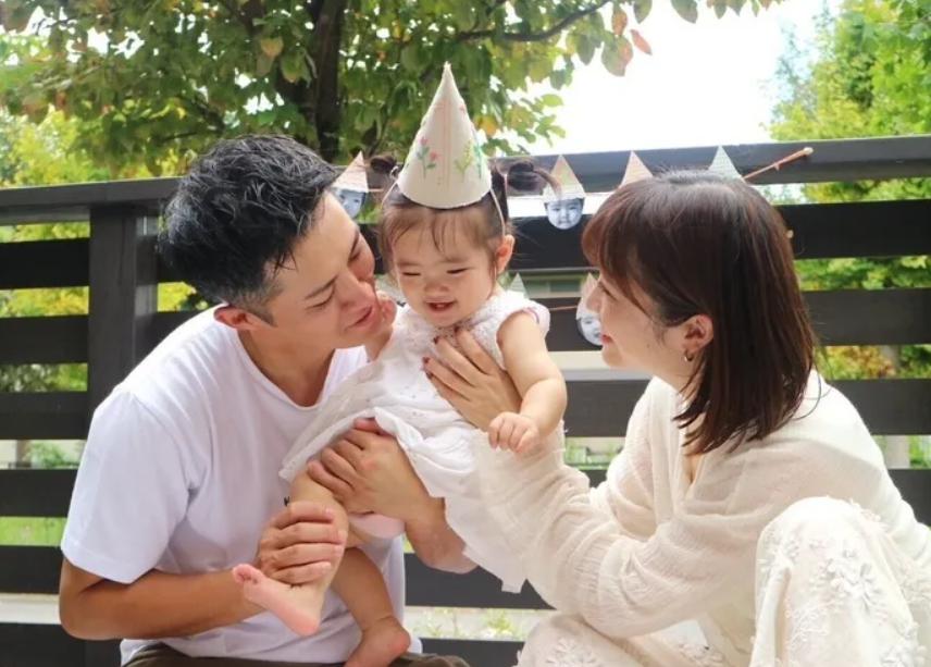 小須田潤太　妻